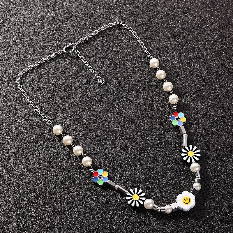 KPOP Korean Got7 Mark Daisy Anti-War Smiley Sun Flower Pearl Design Necklace Bracelet Fans Collection Men Women Jewelry a2