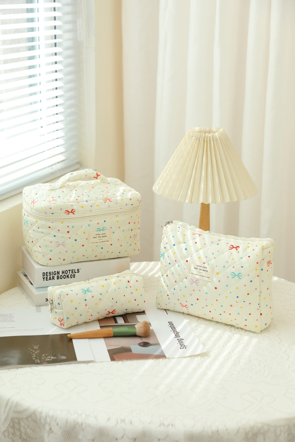 Storage Organizer Floral Quilted Makeup Bags Cotton Padded Cosmetic Bag Large Travel Toiletry Bag Women Zipper Wash Bag